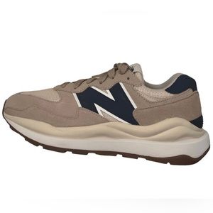 New Balance 57/40 Low Trainers